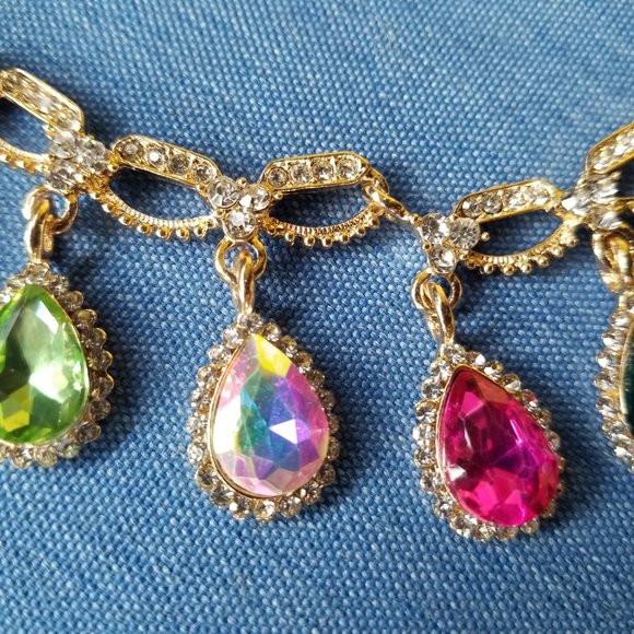 🦚Colorful Clavicle Necklace - NWOT🦚 - Picture 7 of 11